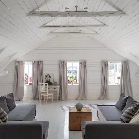 Bergs Gard & Hallsvikens Gard Västerljung Buitenkant foto