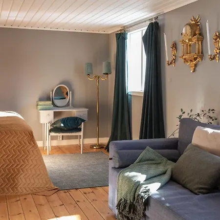 Bergs Gard & Hallsvikens Gard Västerljung Buitenkant foto