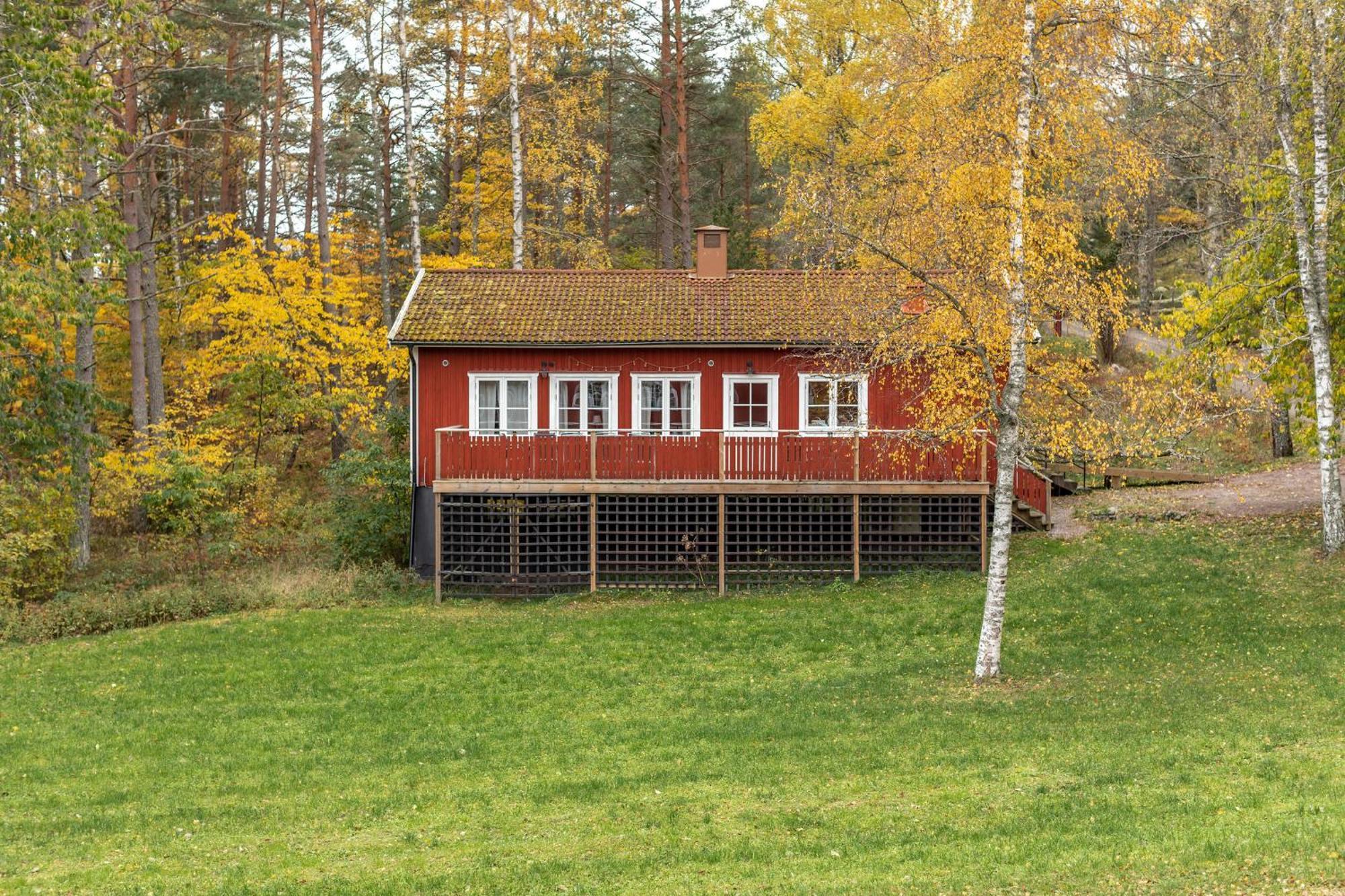 Bergs Gard & Hallsvikens Gard *