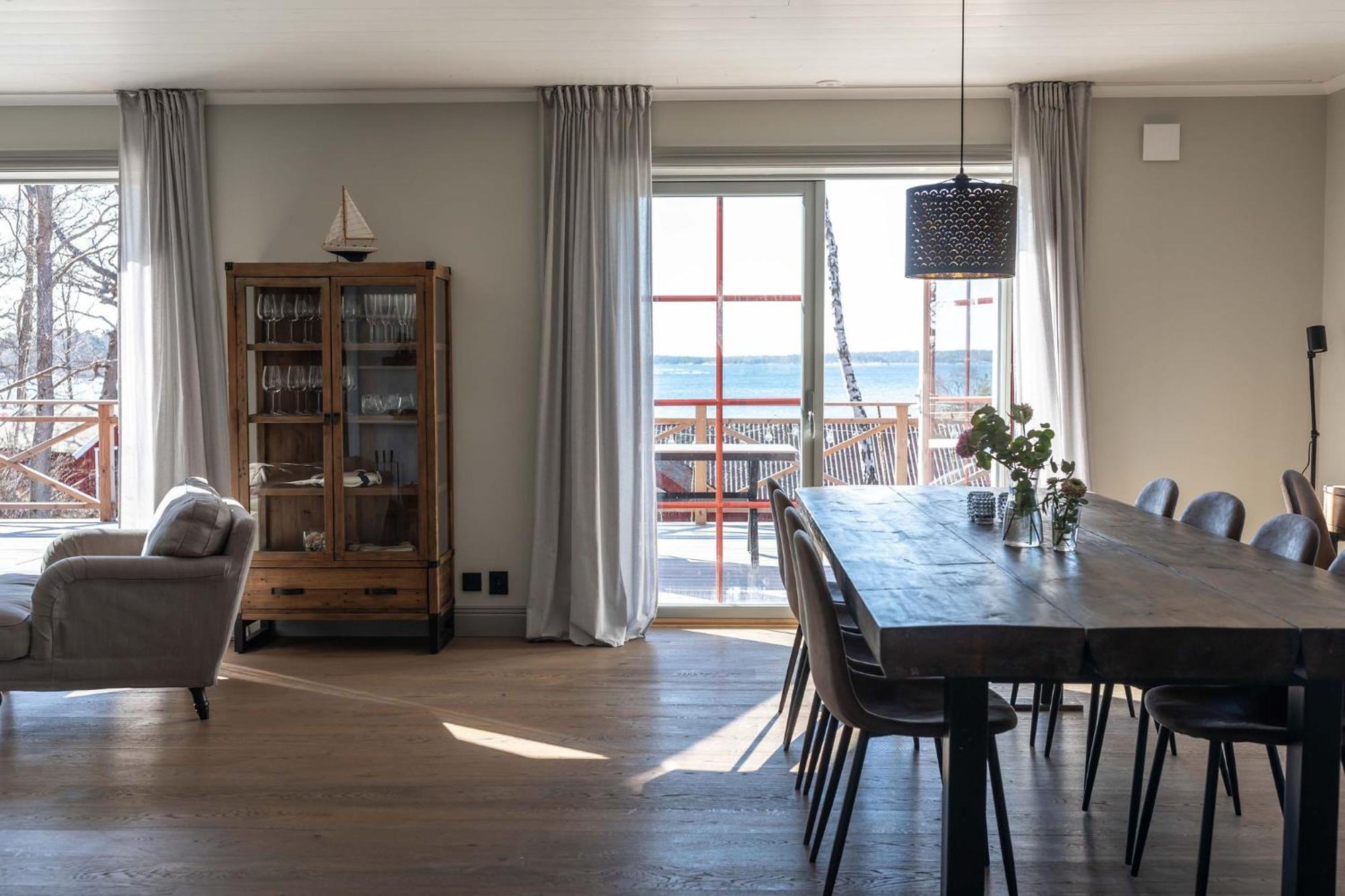 Bergs Gard & Hallsvikens Gard *